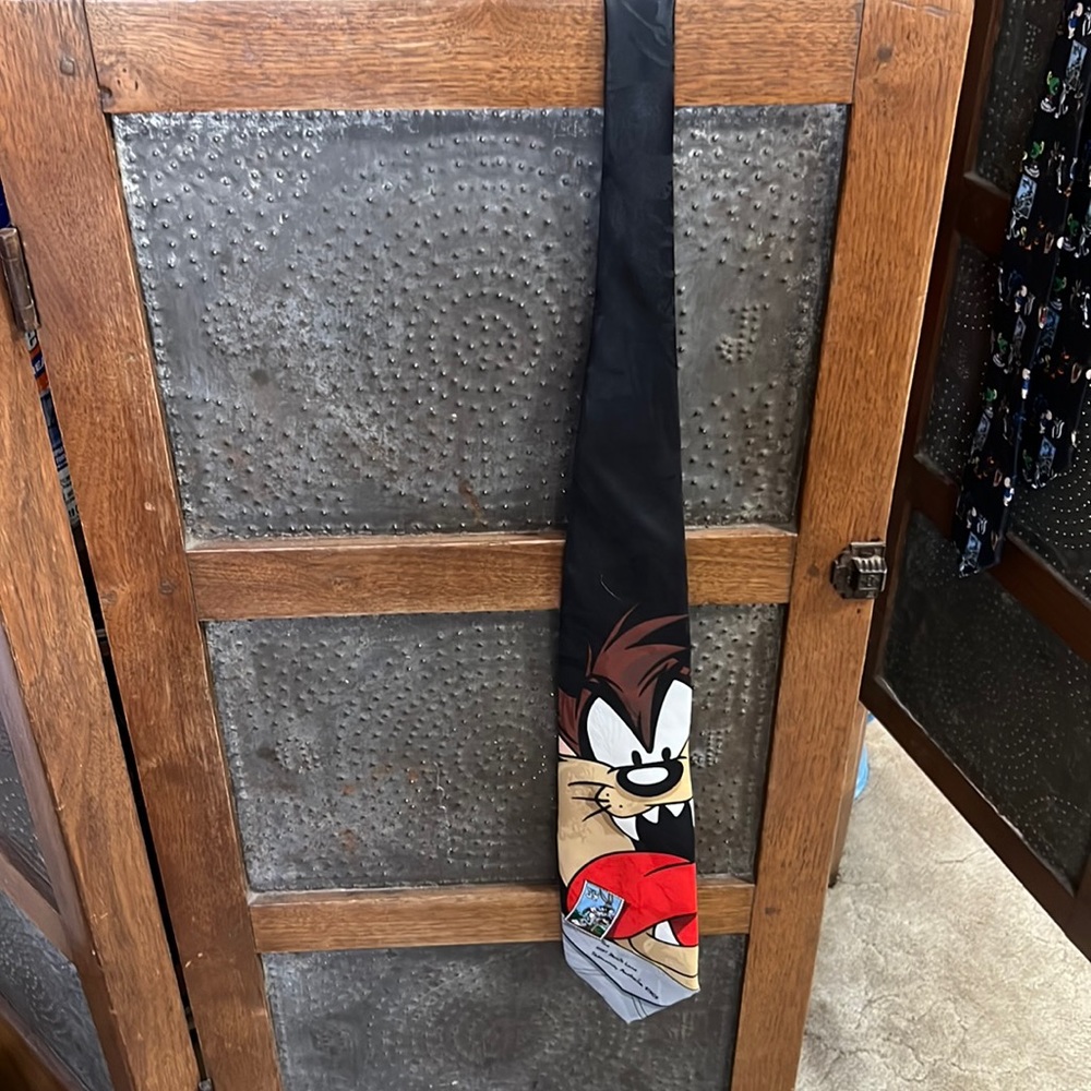 Brand new with tags vintage Taz lick Looney Tunes stamp collection tie